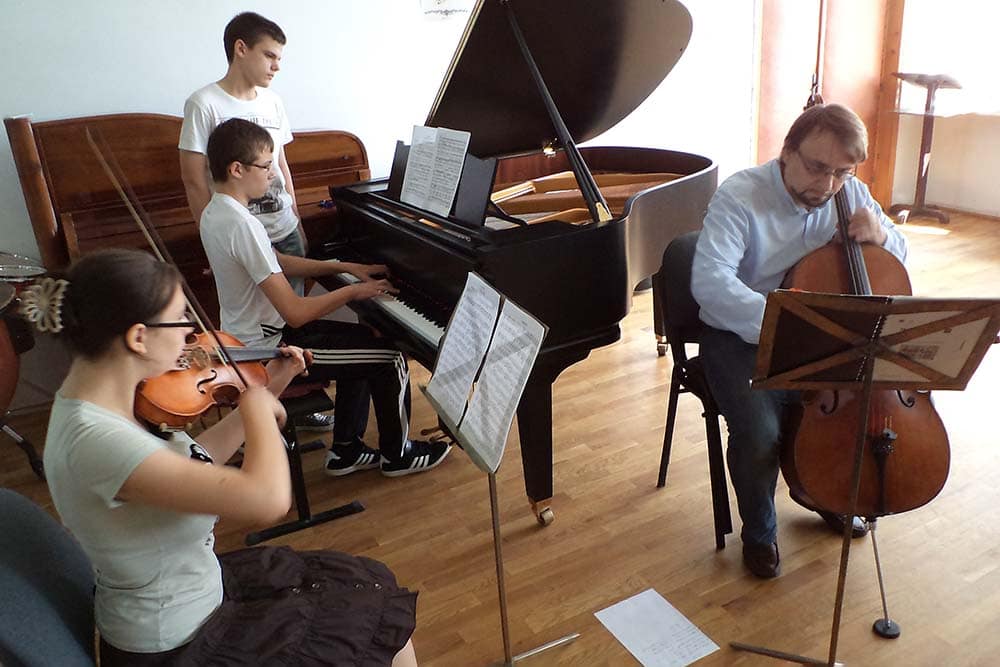 Botosani, muzica de camera Musica Viva cu elevii Liceului de Arta