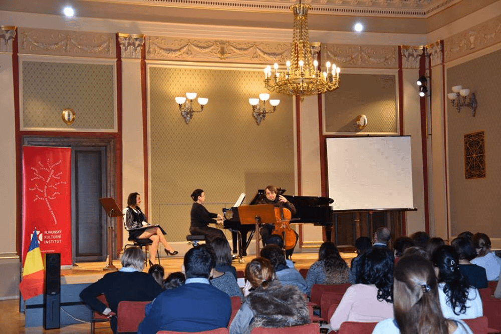 Andreea Butnaru si Florin Mitrea pe scenă de Ziua Culturii Naționale